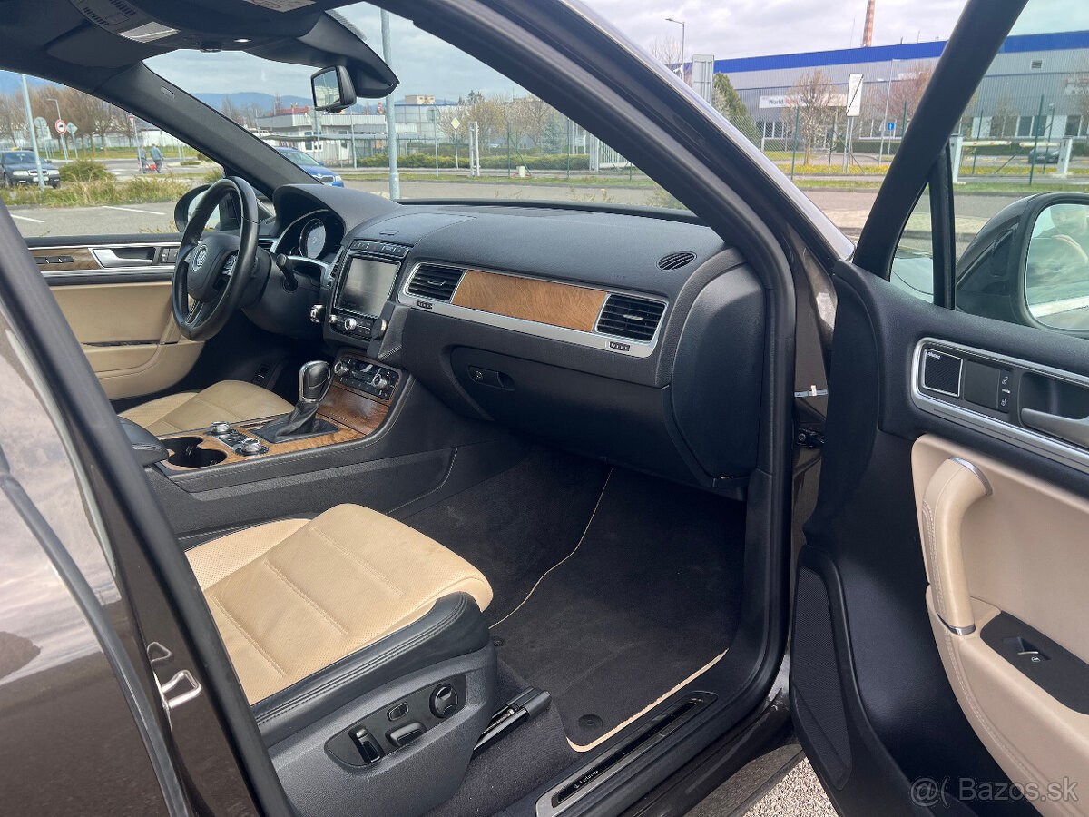 Touareg 3,0TDI V6 Terrain Tech EXCLUSIVE - 13