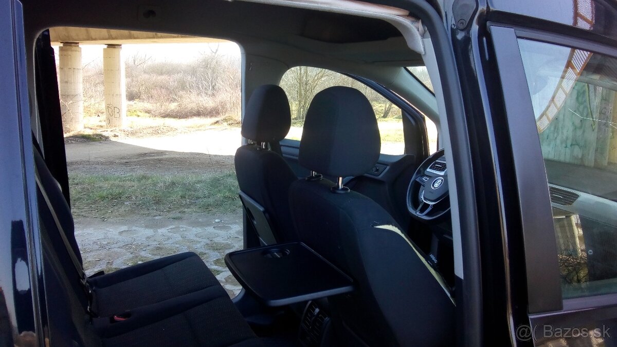 Volkswagen Caddy 2,0TDI Havarovane - 13