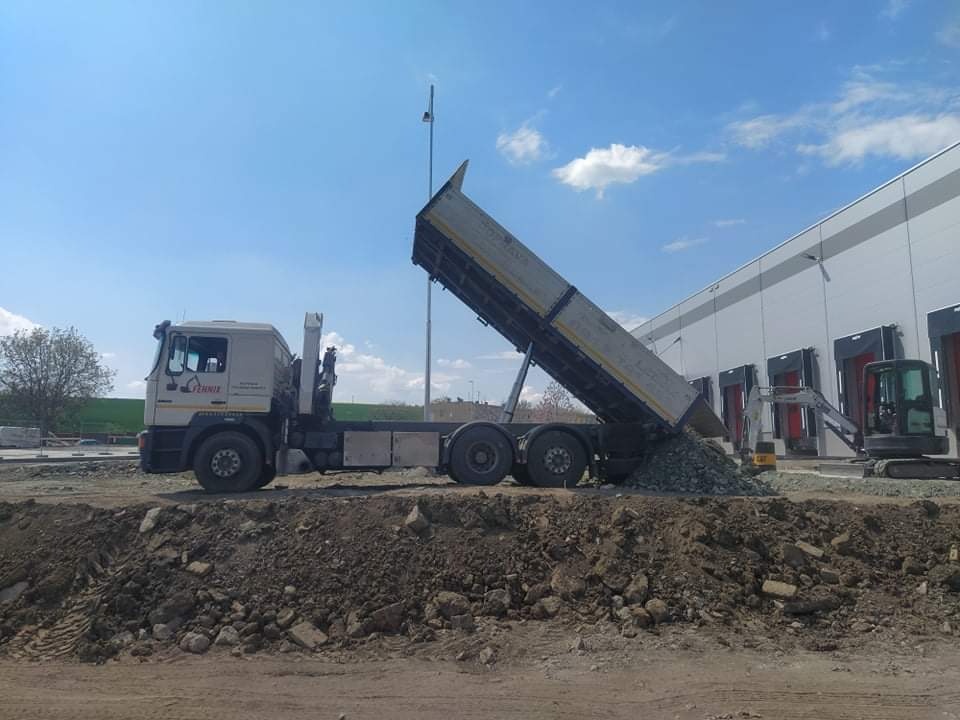 Buracie,zemné a výkopové práce - 13