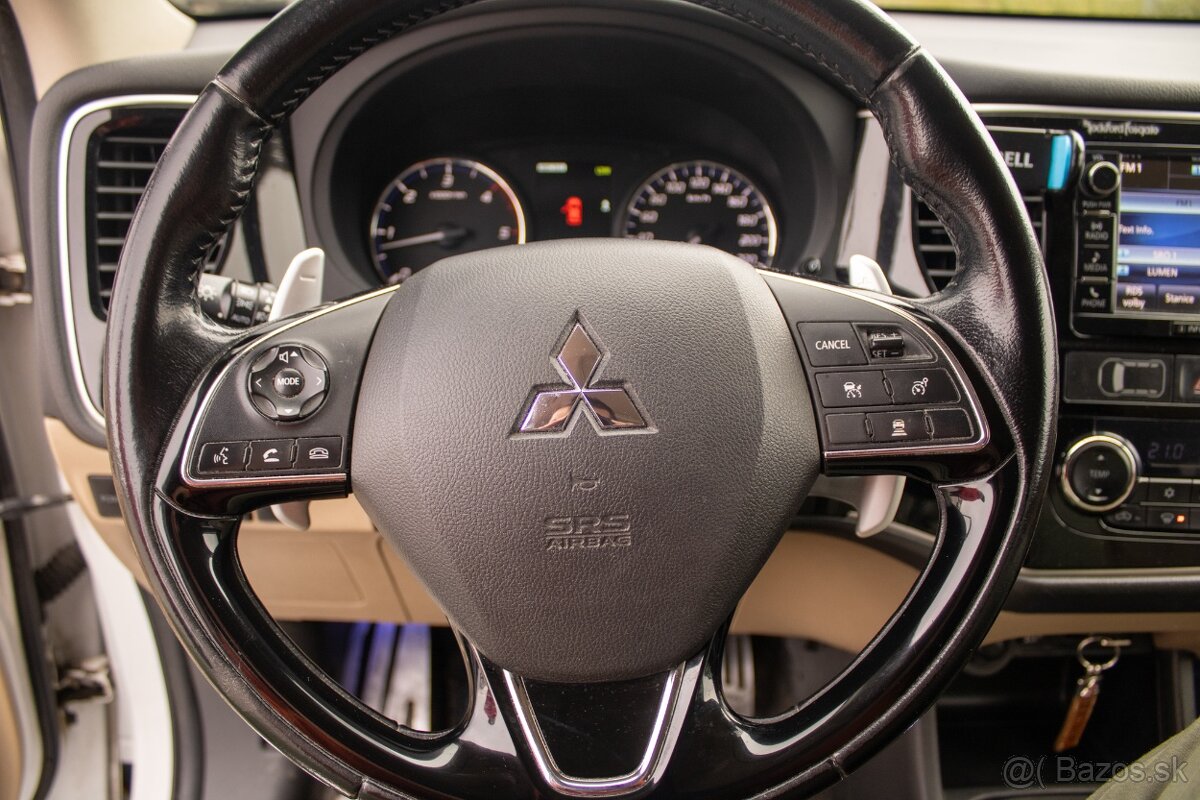 Mitsubishi OUTLANDER 2,2 DI-D 110 KW AT6 INSTYLE - 13