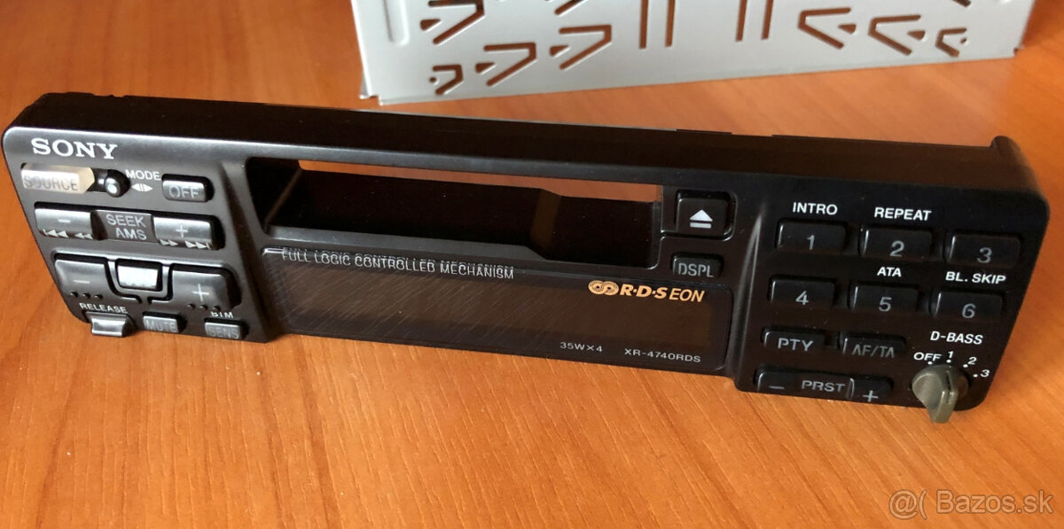 Sony XR - 4740 RDS - 13