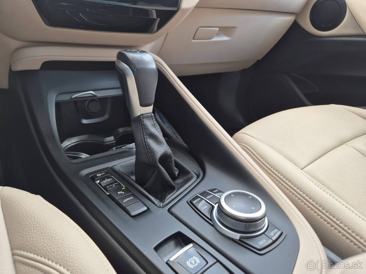 BMW X1 xDrive 25e A/T - 13