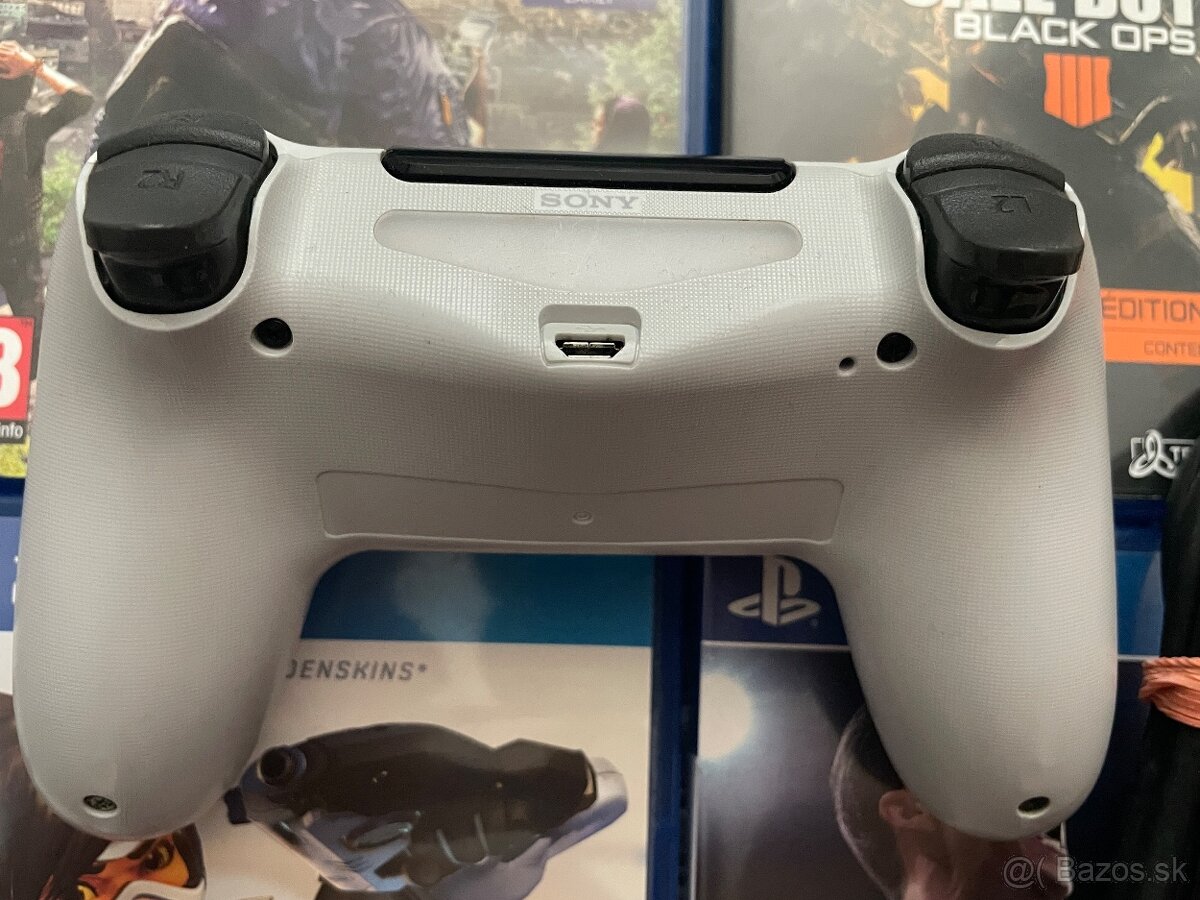 SONY PlayStation 4 Pro - 1TB CUH-7116B - 13