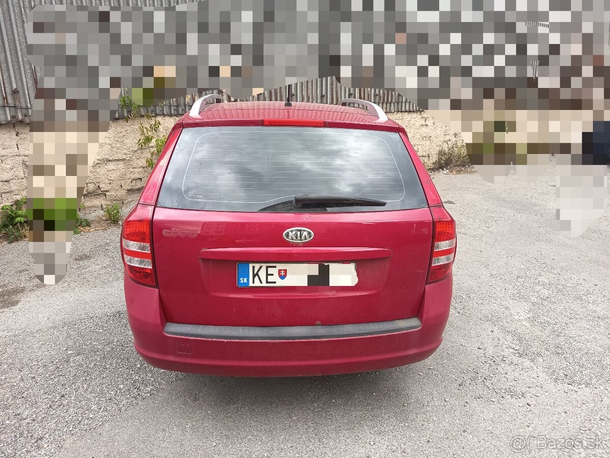 Kia cee\'d SW 1.6 CRDi kombi - 13