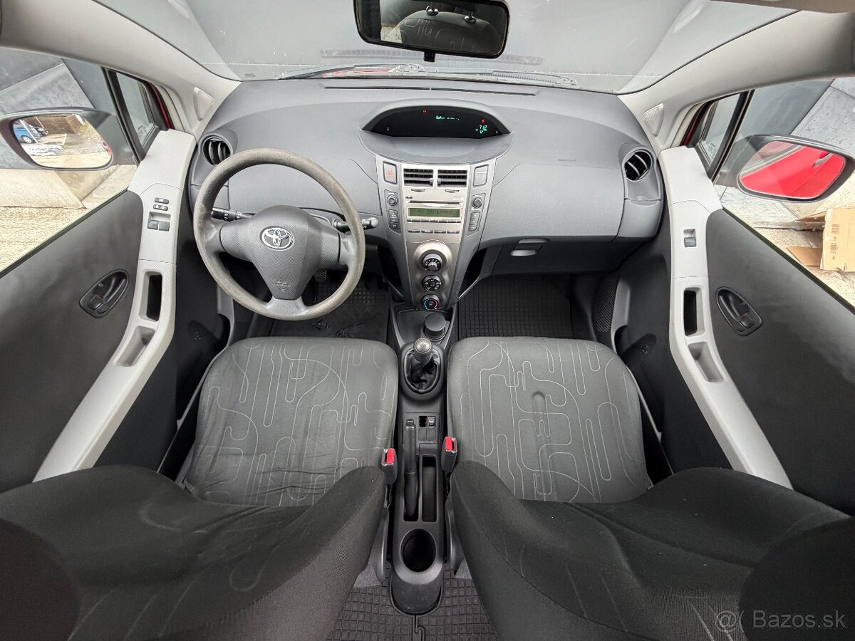 Toyota Yaris 1.0I VVT-i - 13