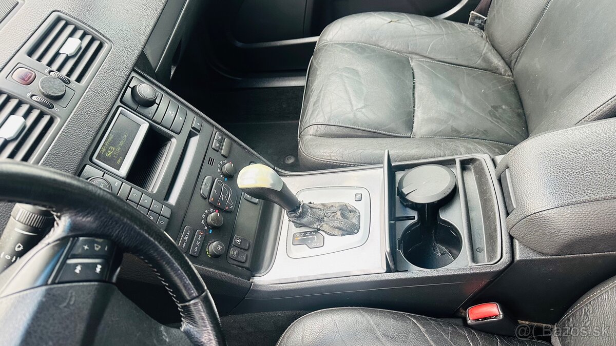 Volvo XC90 2.4 d automat 4x4 - 13