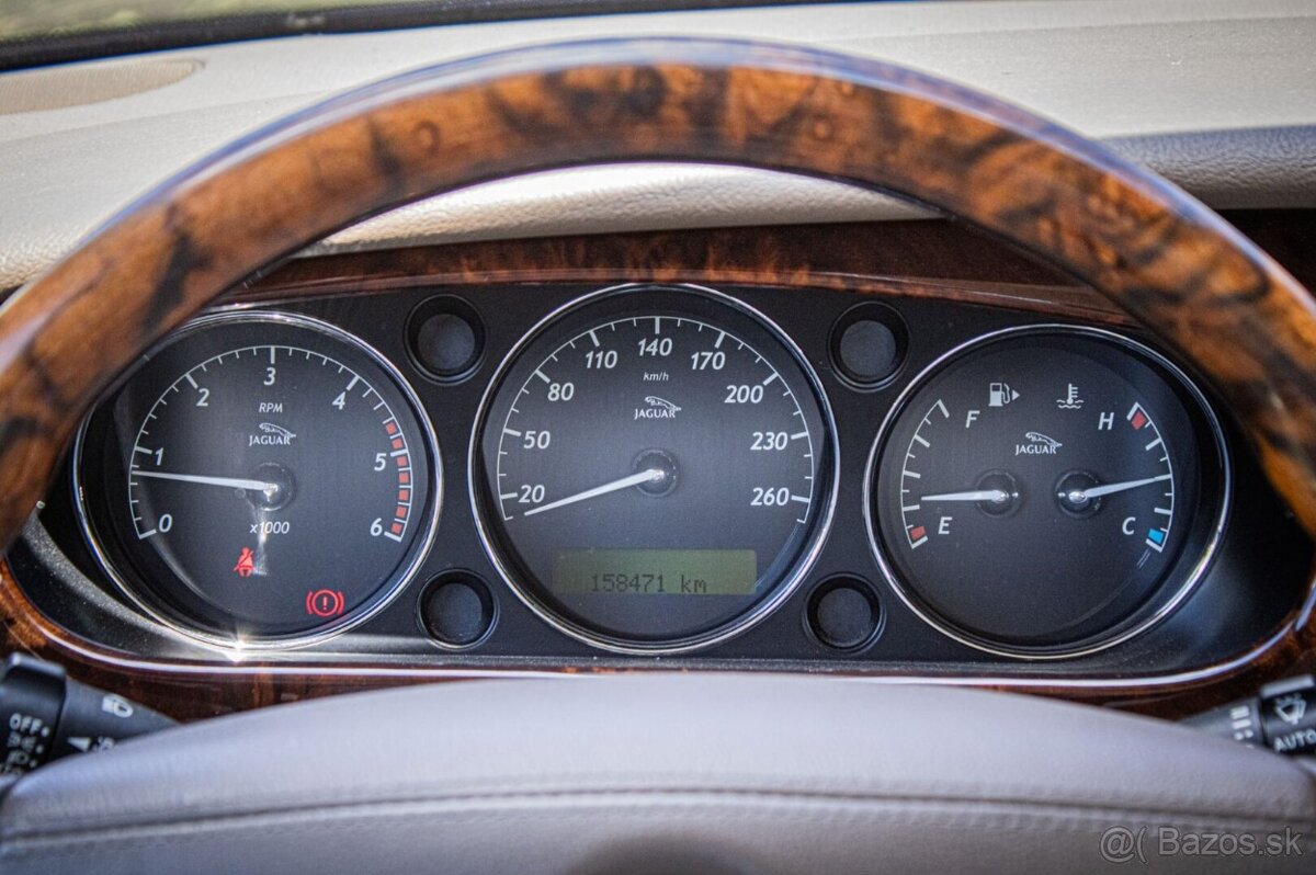 Jaguar XJ XJ6 2.7 D Executive, 152kW, A6, 4d - 13