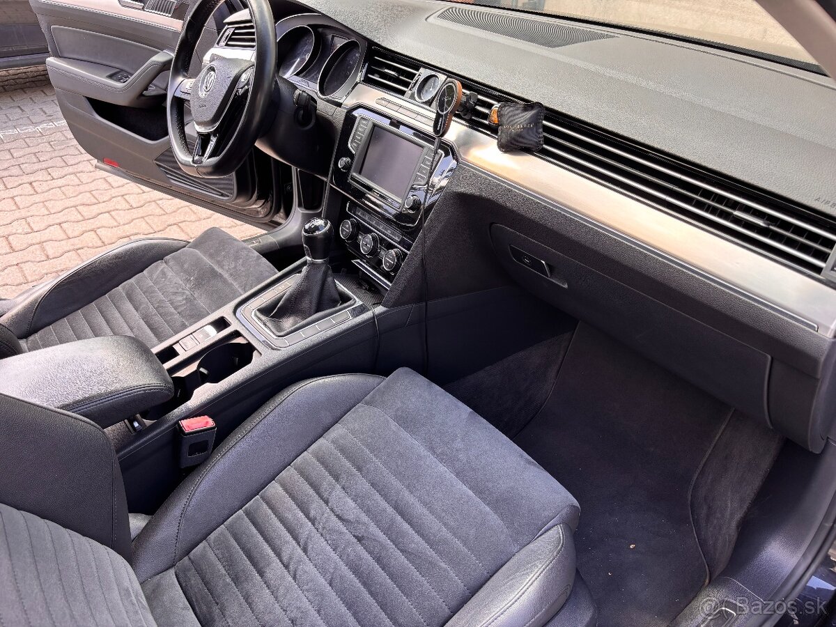 Volskwagen Passat Variant - 13