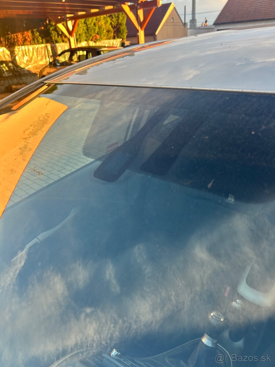 TOYOTA Auris D4D - 13