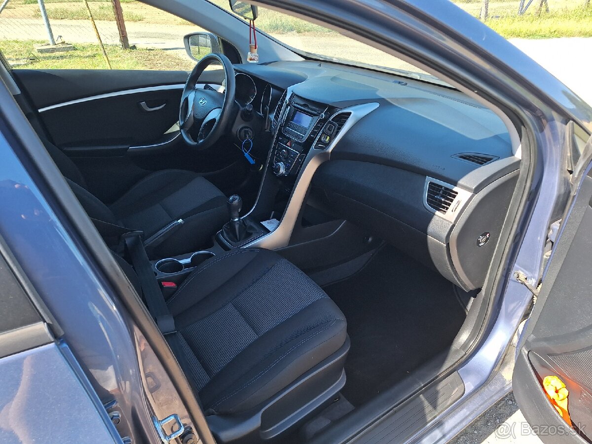Hyundai i30 combi 1.4 crdi 66kw - 13
