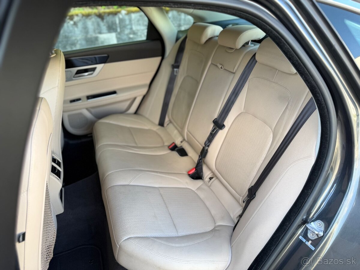 jaguar XF 2018, automat, 2,0l diesel - 13