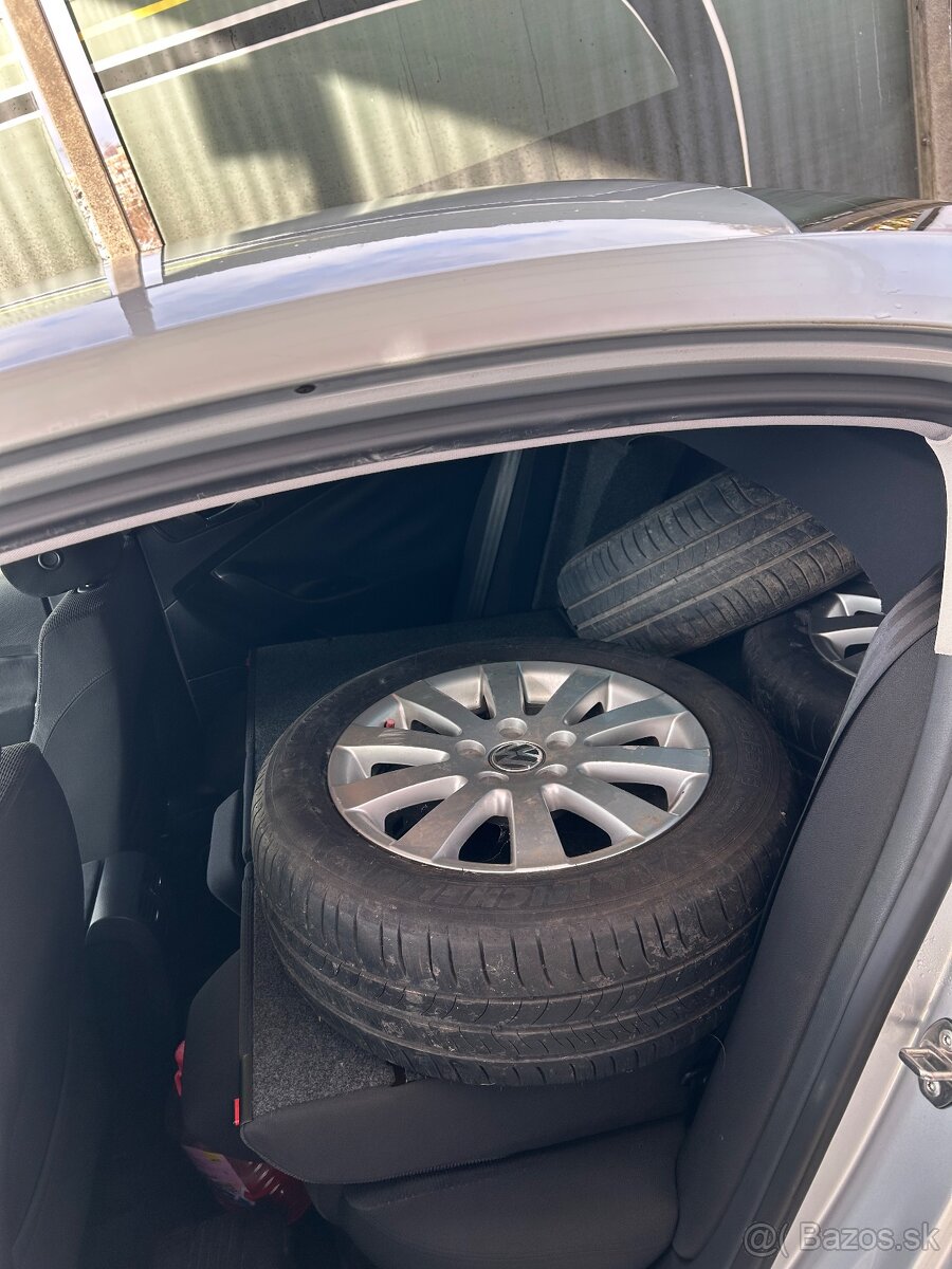 VOLKSWAGEN PASSAT 1.6 85kw 2007 - 13