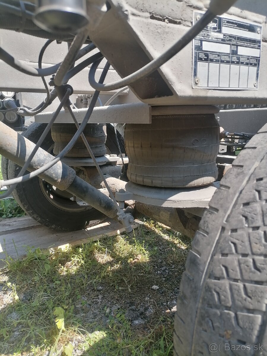 Mercedes Sprinter 518 mini ťahač special 3 nápravy - 13