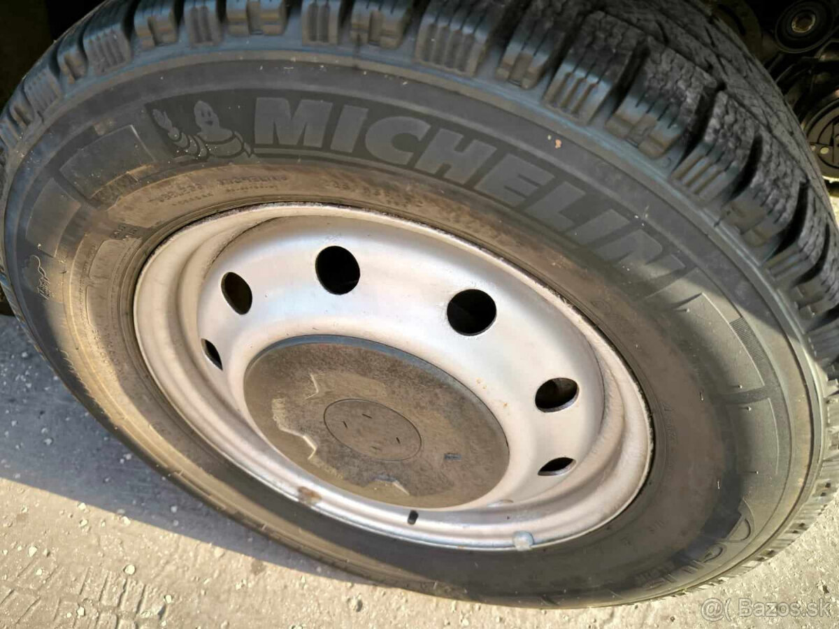 2004 Chladiarenská dodávka Renault master - 13