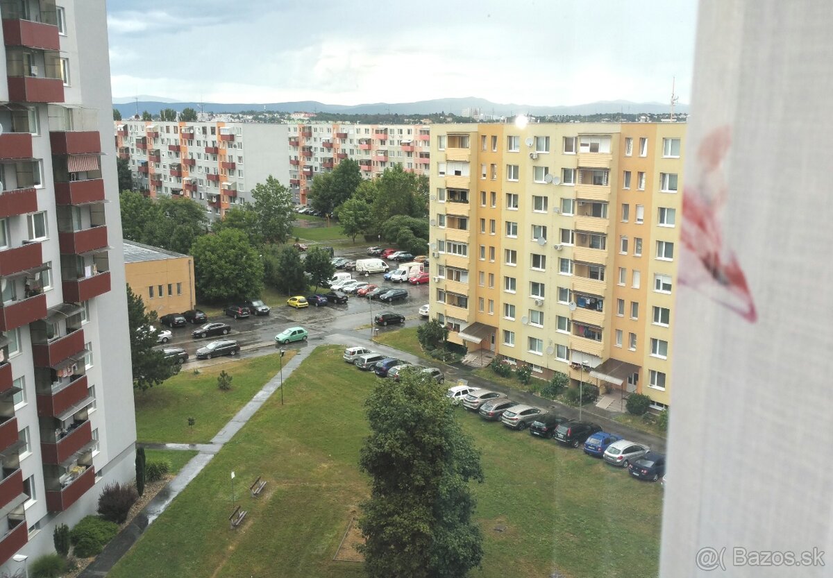 Prenájom 2‑izbového bytu Levice – Perecka 3 - 13