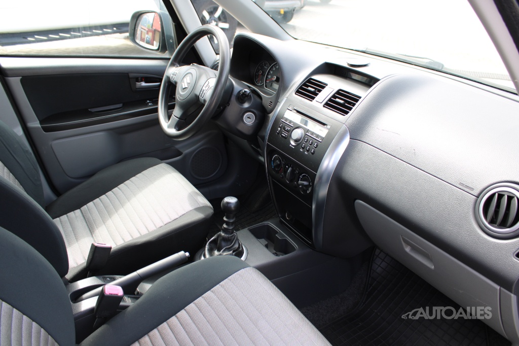 Suzuki SX4 1,6 DDiS 66 kW - 13