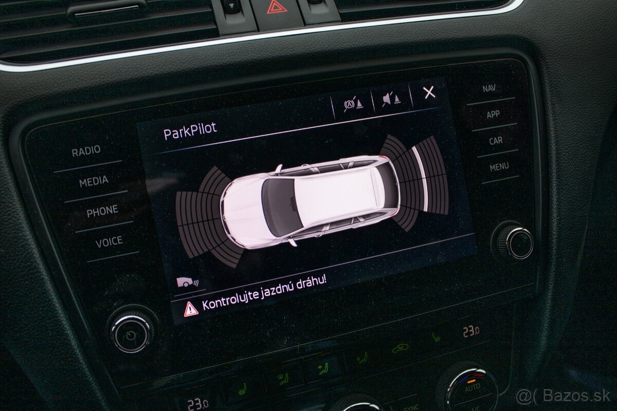 Škoda Octavia Combi 2.0 TDI DPF RS DSG - 13