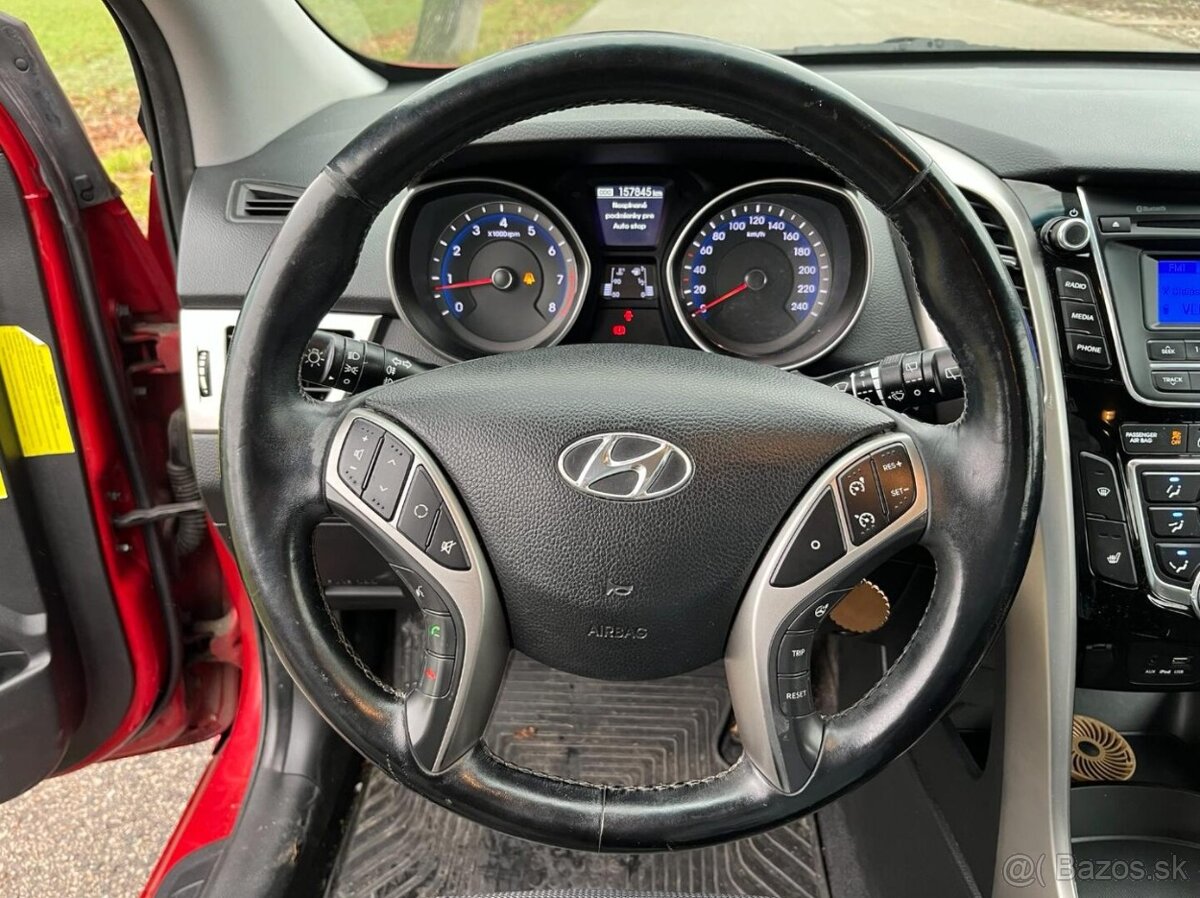 Hyundai i30 1.4 MPI - 13
