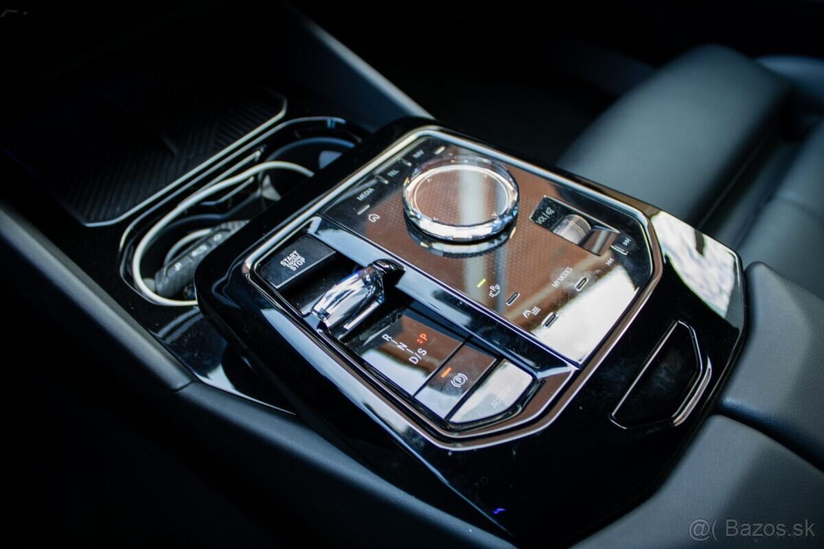 BMW 520 Touring 2024 , 32tis. km - 13