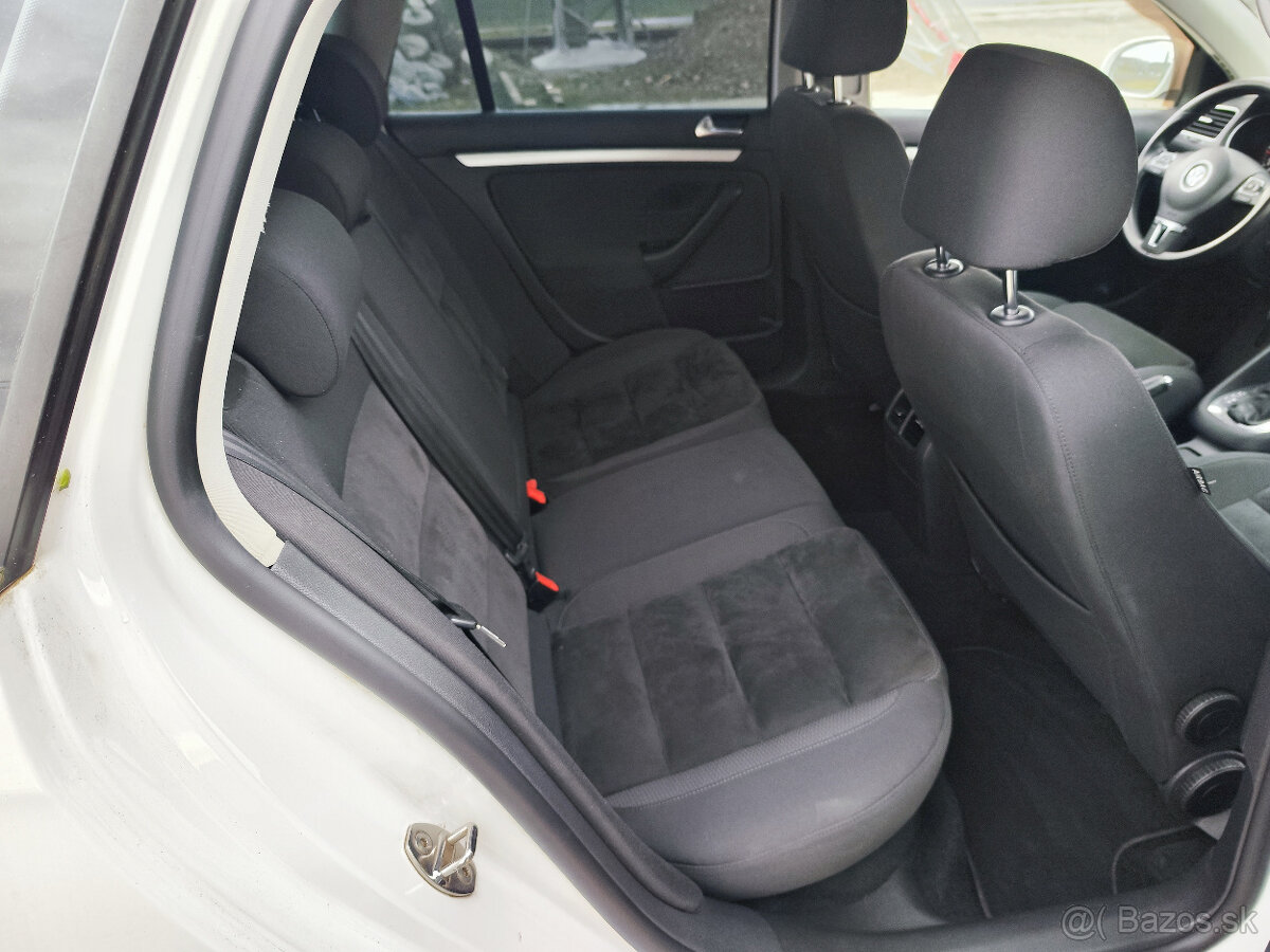 Volkswagen Golf Variant 2.0 TDI Highline DSG - 13