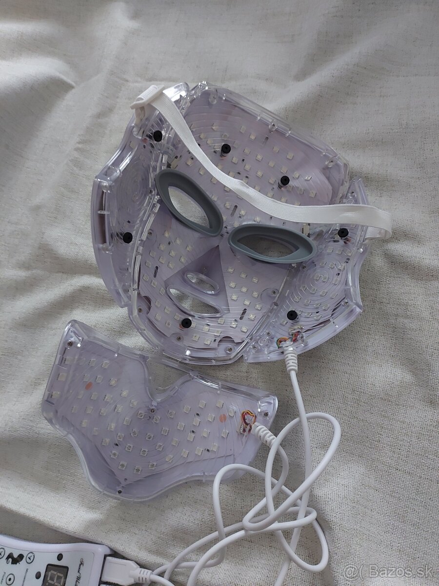 Kozmetický prístroj LED maska - 13