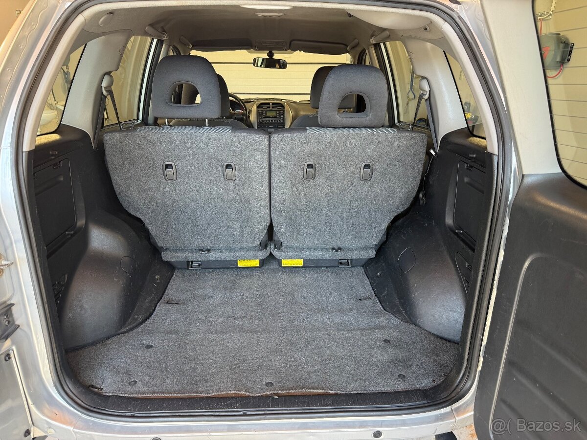 TOYOTA RAV4 2.0 D-4D - 13