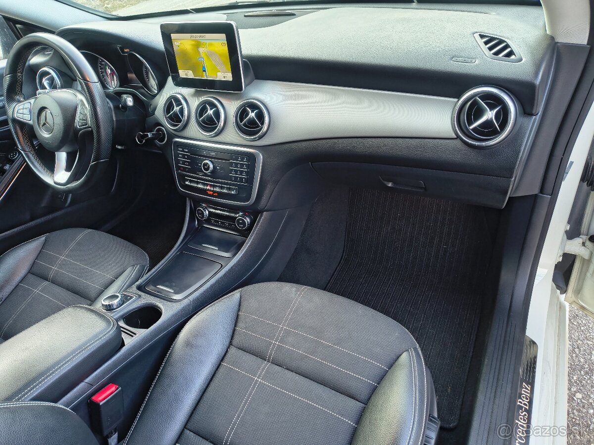 CLA 180 AUTOMAT benzin - 13