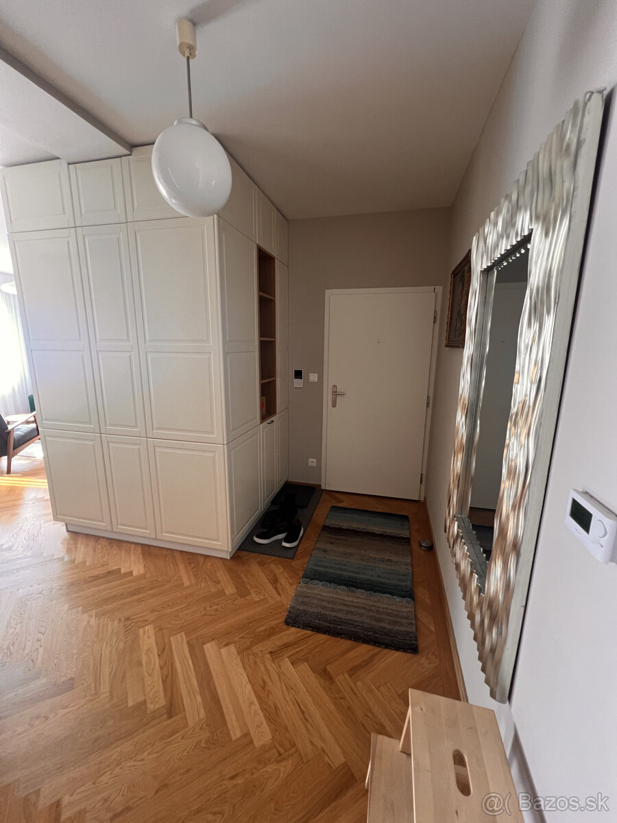 3-izbový byt na prenajom v centre Bratislavy - staré mesto - 13