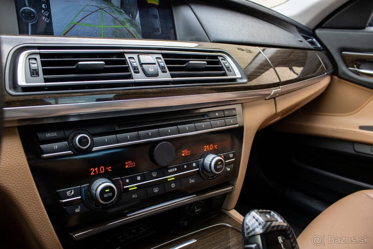 BMW Rad 7 F01 730d / 180kW / A6 - 13