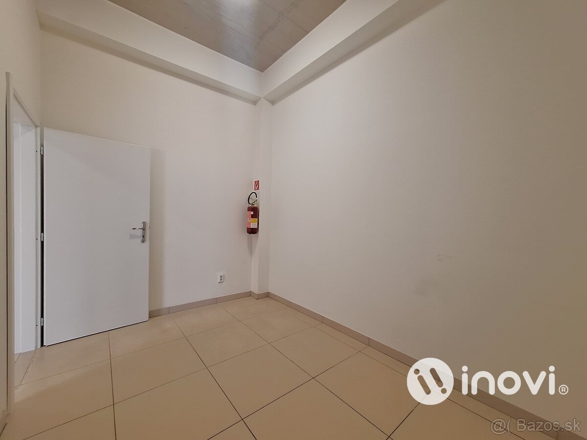 Obchodné priestory v centre moderného bývania R11 - 13