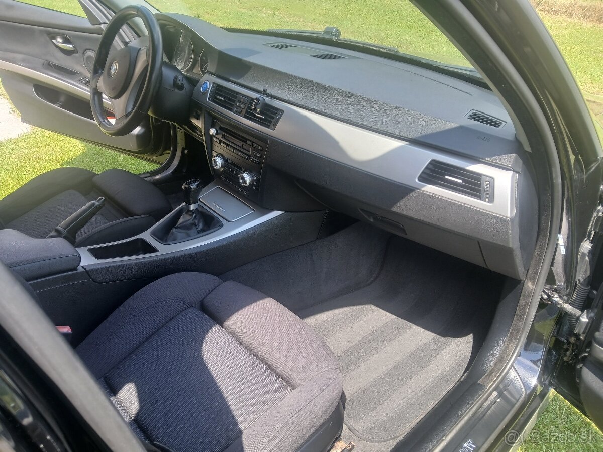 BMW 318d touring e91 105kw - 13