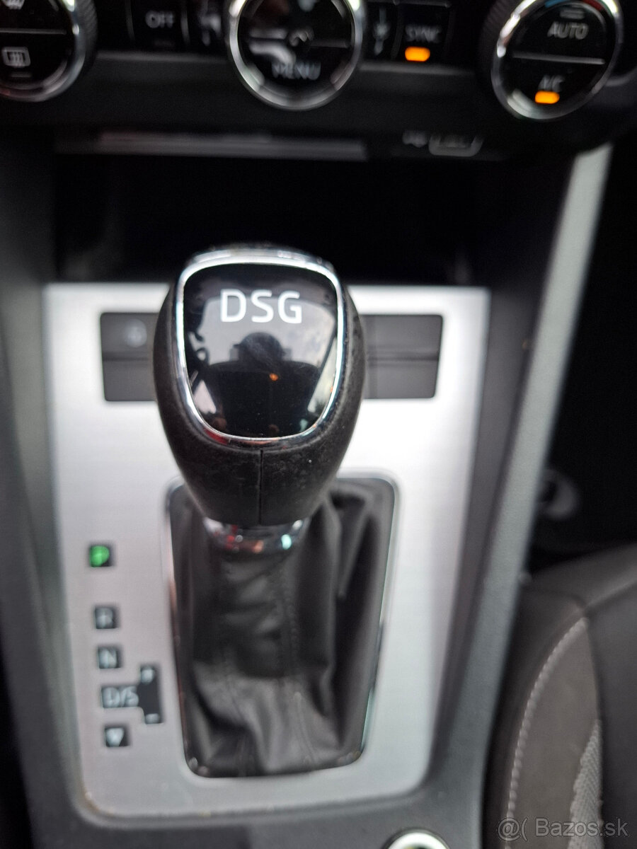 ŠKODA OCTAVIA COMBI 1.6 TDi AUTOMAT 2018 - 13