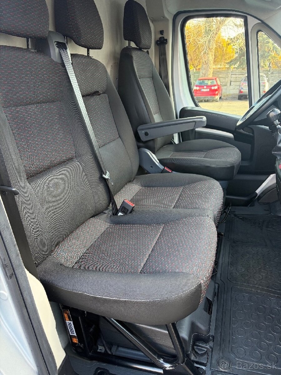 Opel Movano 2.2, r.v. 2022, DPH - 13