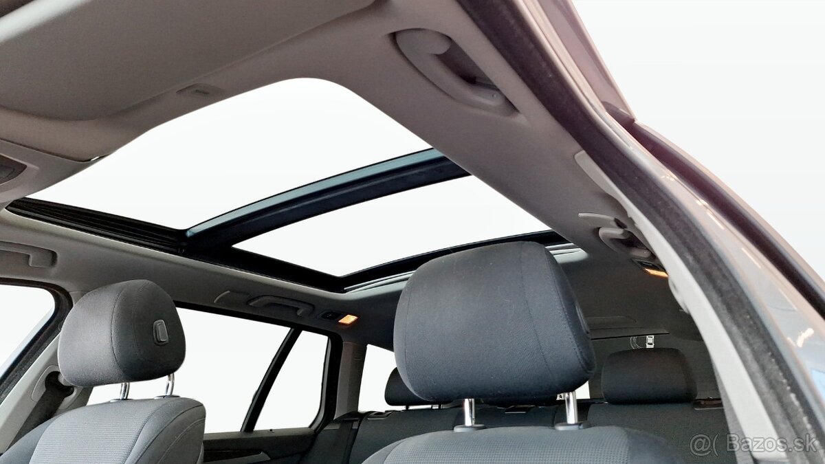 BMW 520d touring 140kw xdrive AT - 13