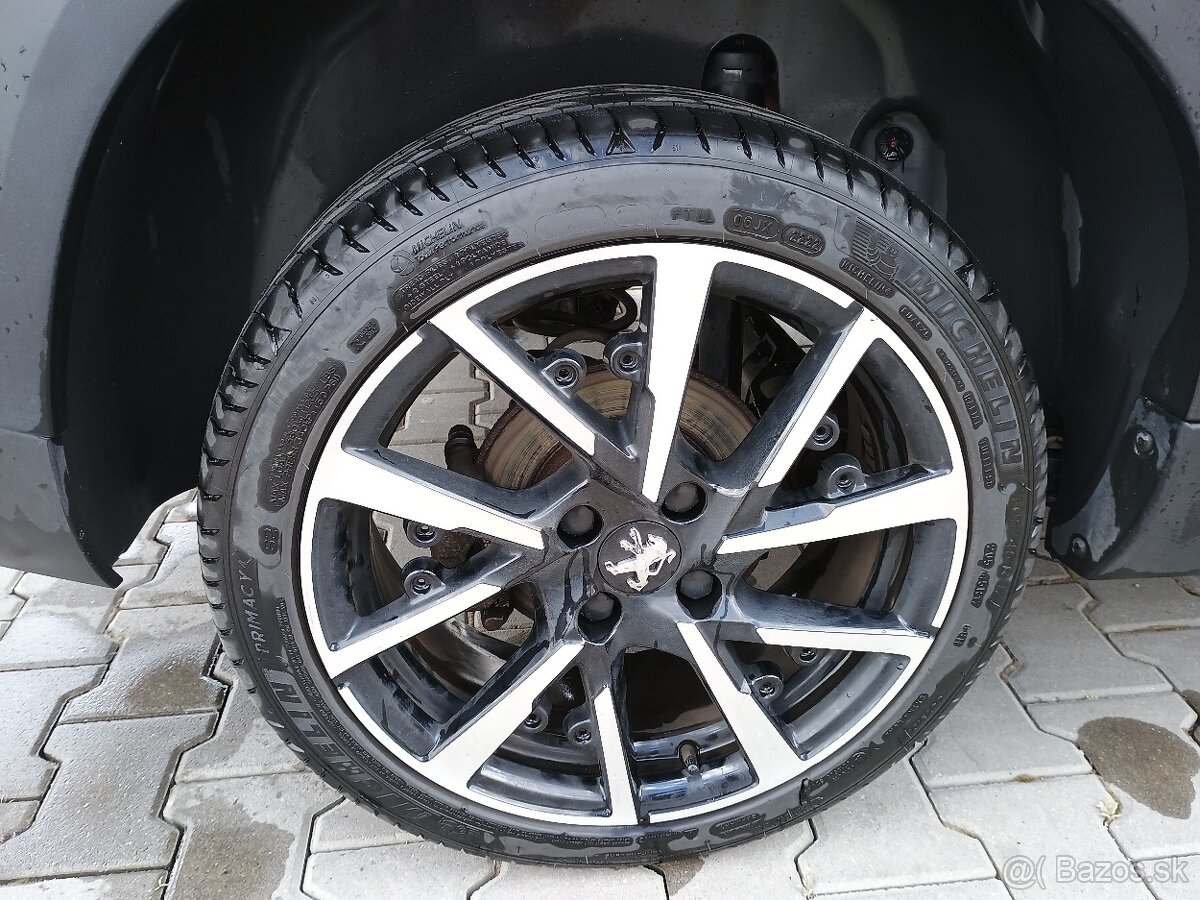 Predám Peugeot 2008 - 13
