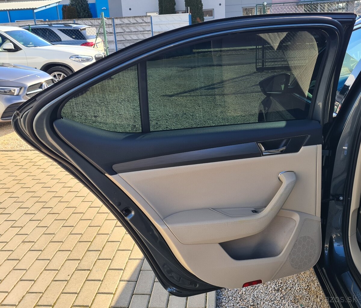 ŠKODA SUPERB 2.0 TDI SCR STYLE AUTOMAT - 13