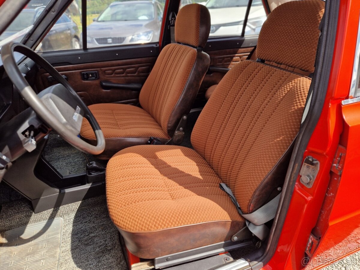 Škoda 105S - 13