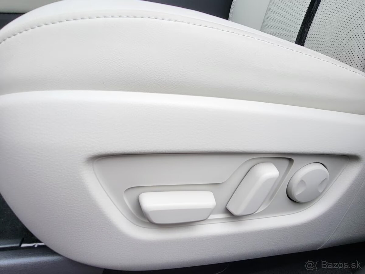 Mazda CX-60 2.5l PHEV TAKUMI ODPOČET DPH - ZĽAVA 30.9% - 13