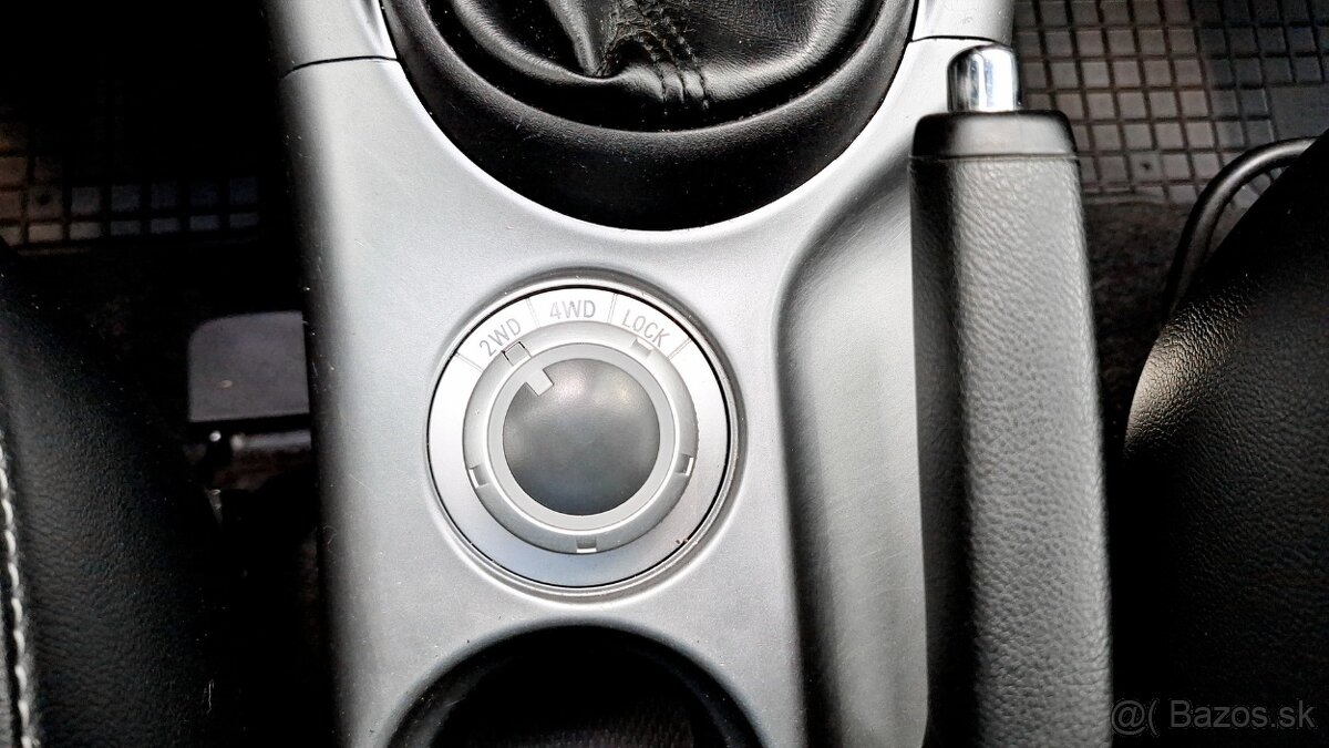 Mitsubishi Outlander - 13