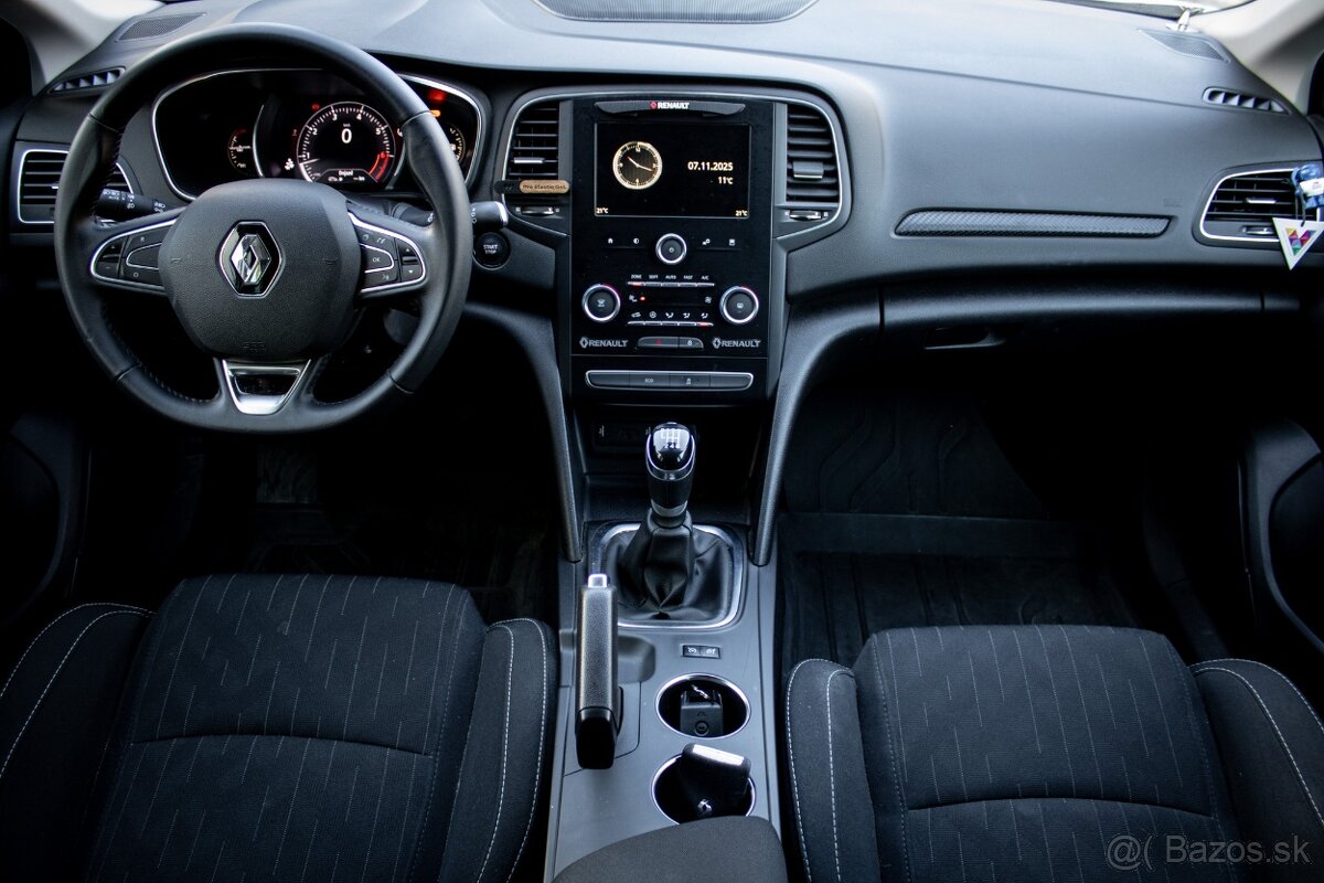 Renault Mégane Grandtour TCe 140 GPF Intens - 13