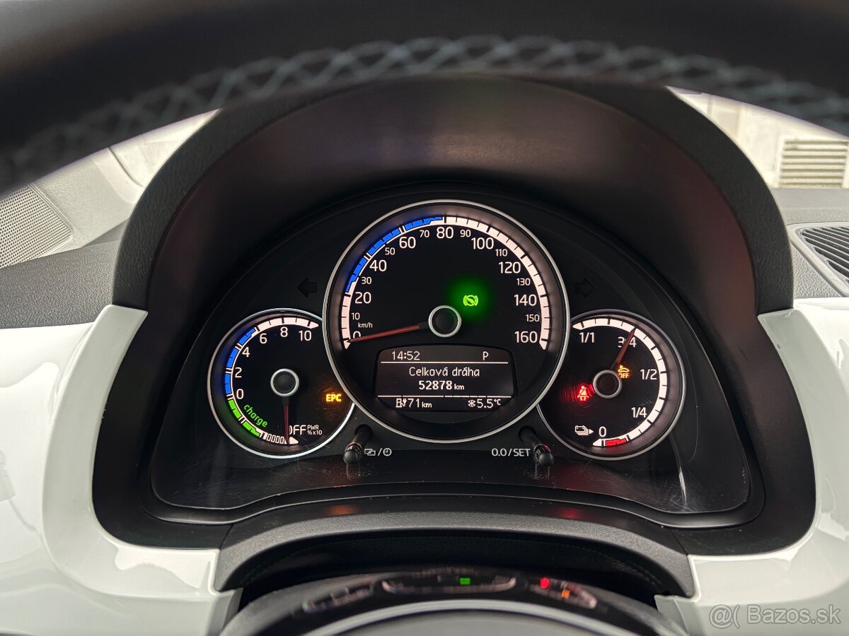 Volkswagen e-UP - 13