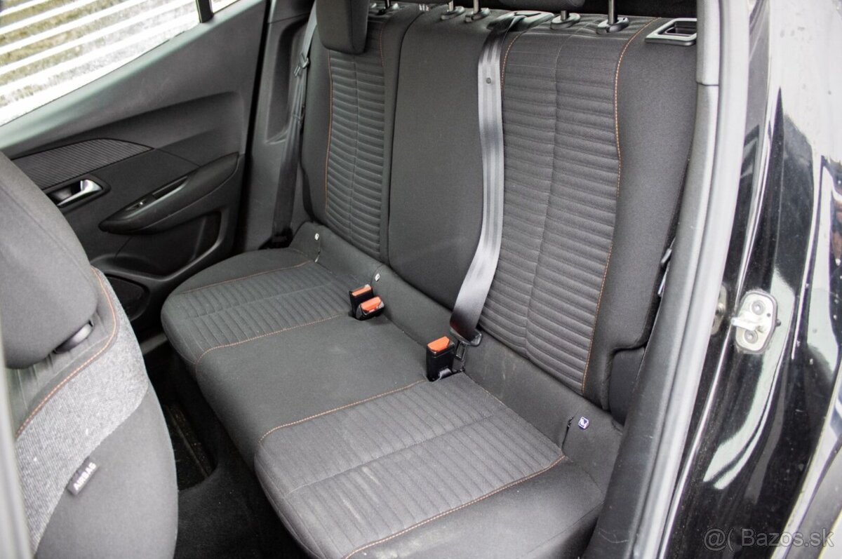 Peugeot 2008 1.2 PureTech - 13