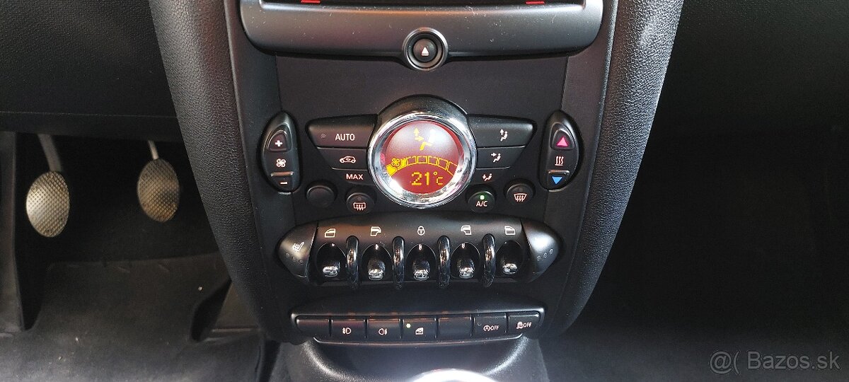 Mini Countryman Cooper 1.6 D 4x4 - 13