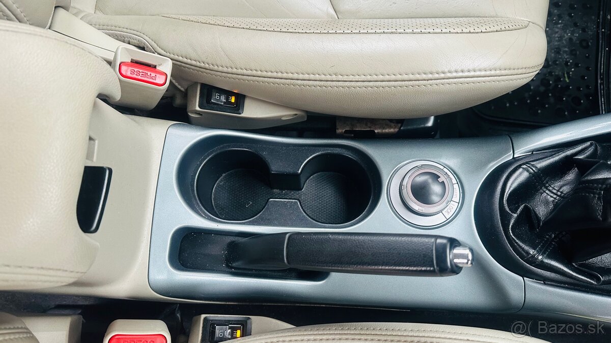 Mitsubishi Outlander 2.0DI-D 4x4 - 13