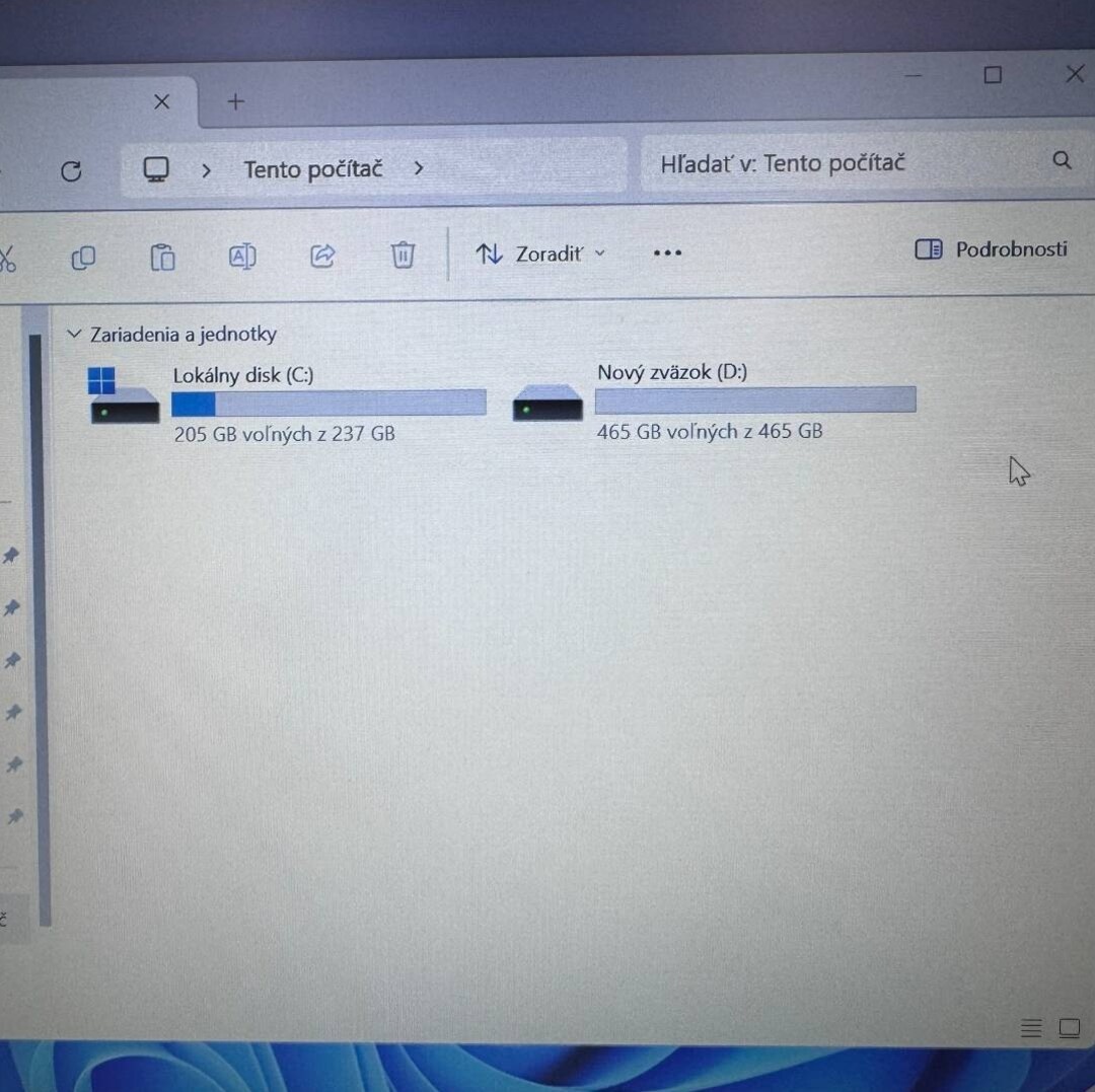 Notebook 14" HP.AMD PRO A10-8730B 4x2,40GHz.8gb ram.256gSSD - 13
