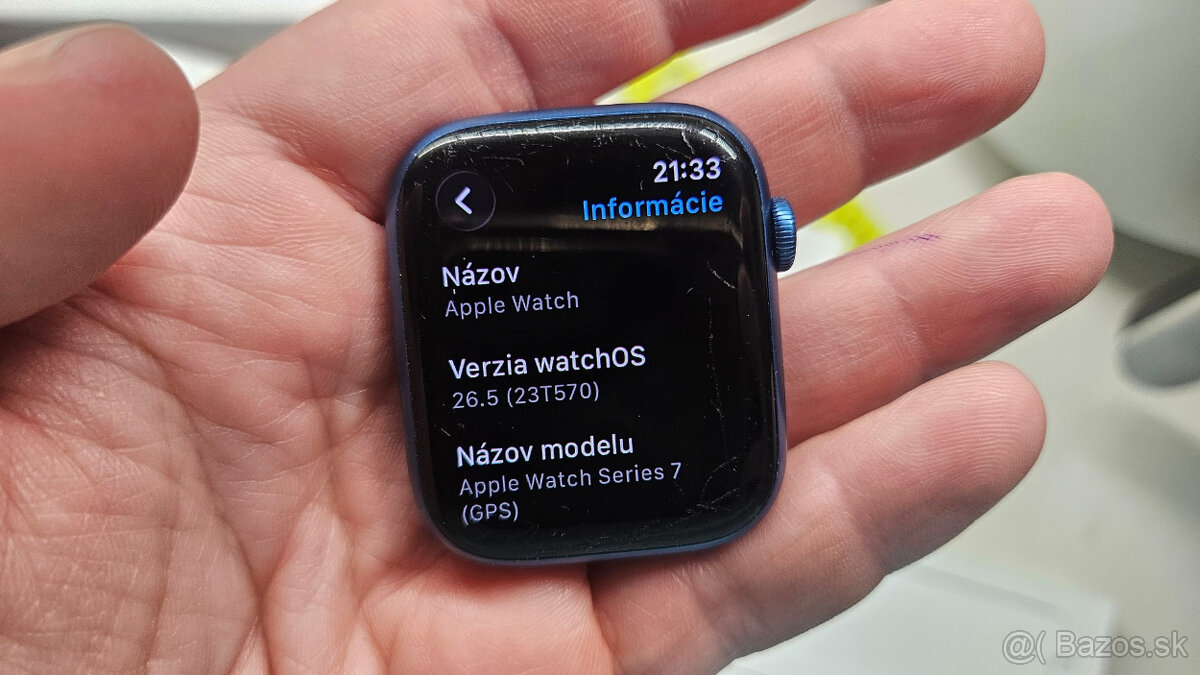 Apple Watch 7 modré 45mm + remienky - 13