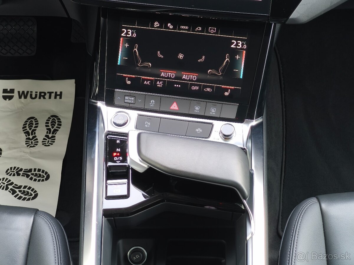 Audi E-tron 50 quattro S-line - 13