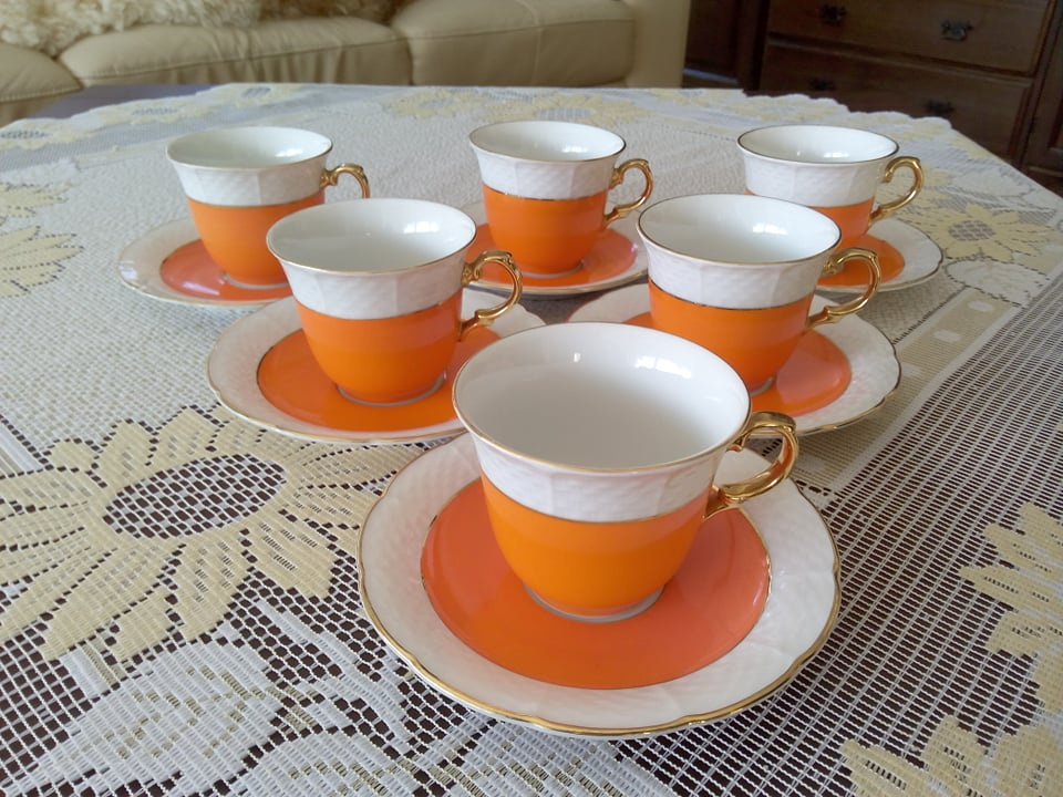 Retro kávové a čajové šálky 4. - 13