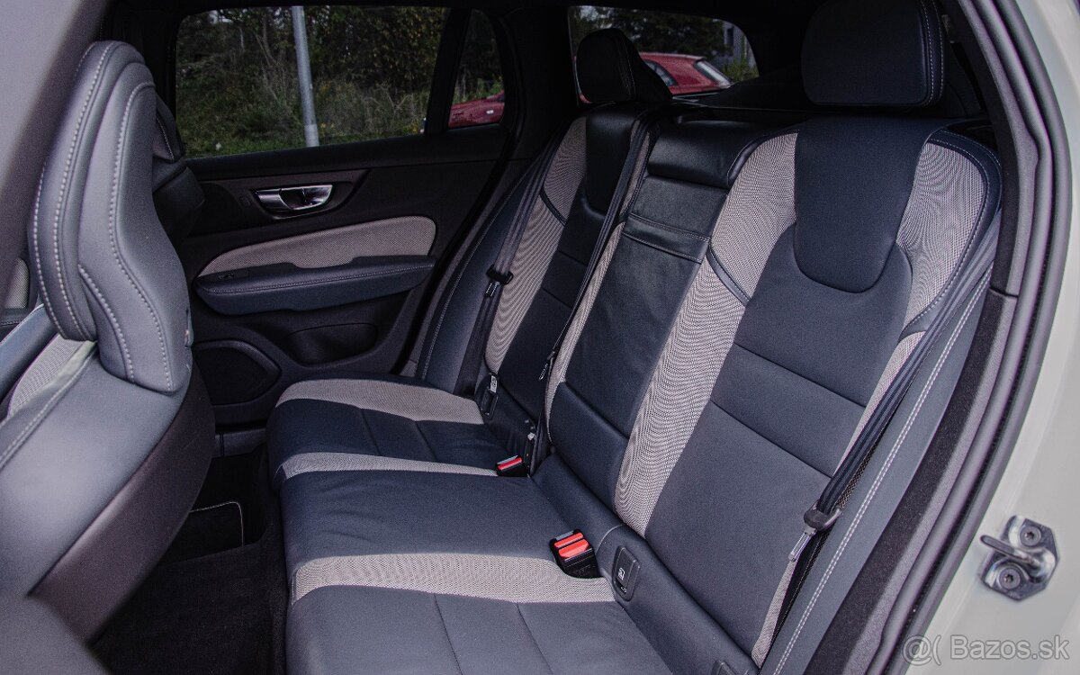 Volvo V60 D4 R-Design A/T - 13