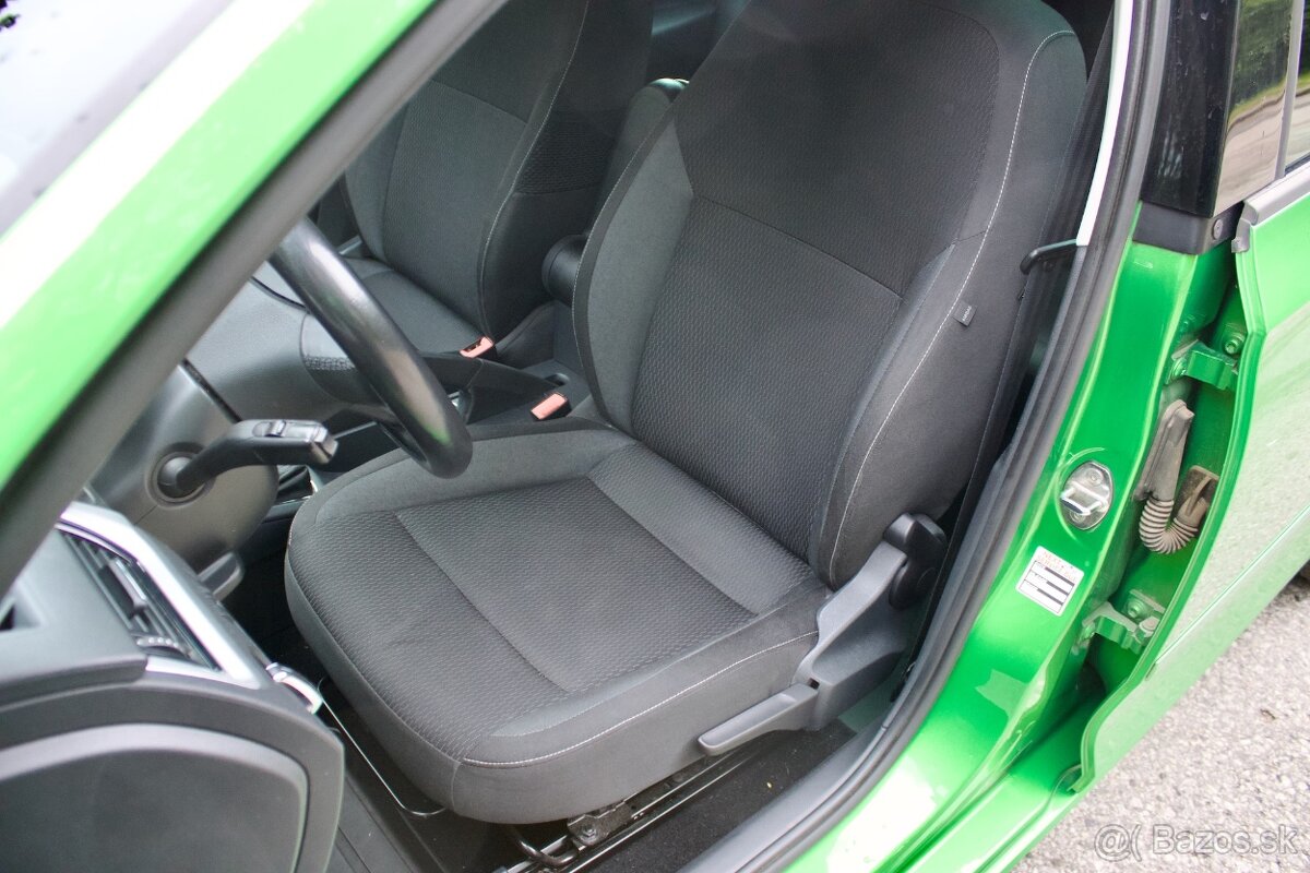 Škoda Rapid 1.2 TSI Ambition, 4 valec - 13
